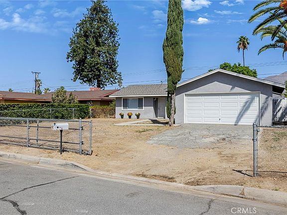 2nd image of 27390 6th St