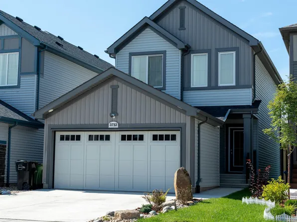 3732 214th St NW, Edmonton, AB T6M 1S4