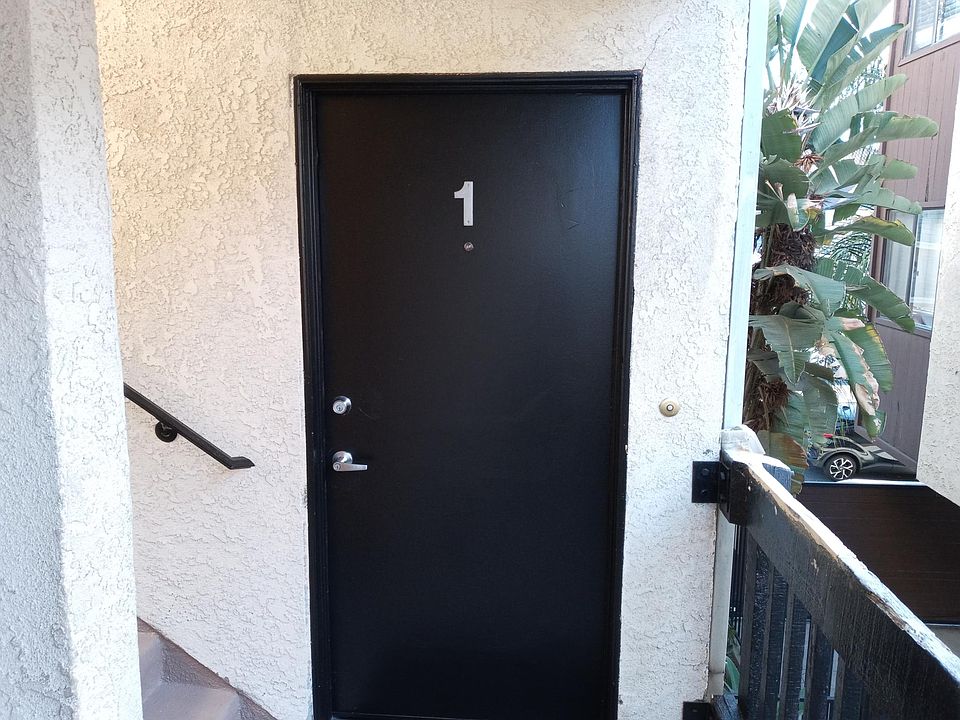 1st image of 411 W 4th St #1