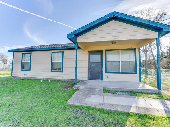 202 N Church St, Milford, TX 76670