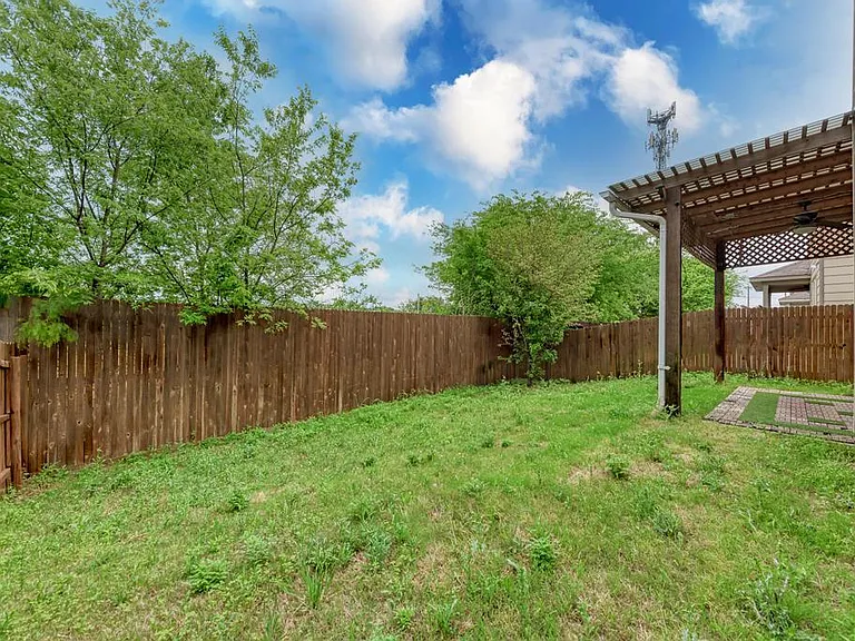 10617 Portico Ln — Photo 28