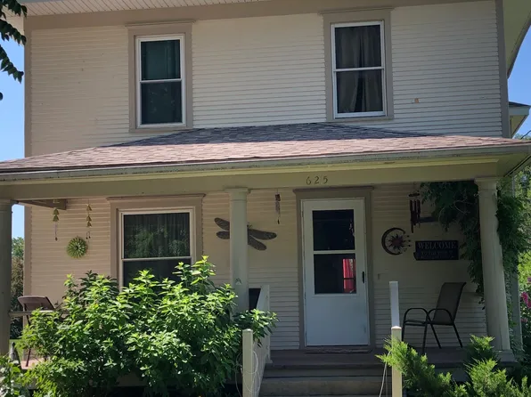 625 Hardin St, Farnhamville, IA 50538
