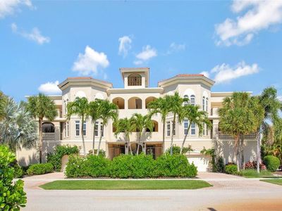 1013 4th ST S, Naples, FL, 34102