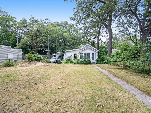 1921 Jiroch St, Muskegon, MI 49442
