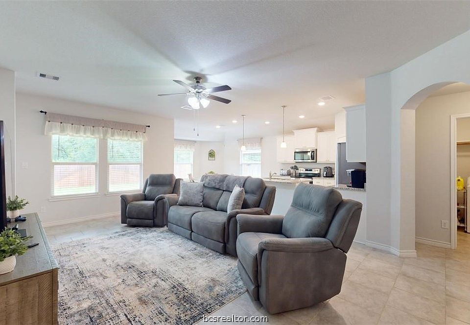 1924 Cartwright St, Bryan, TX 77807 Zillow