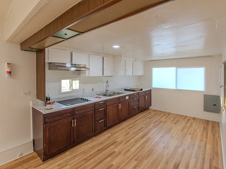 11398 Bartlett Ave #7 — Photo 4