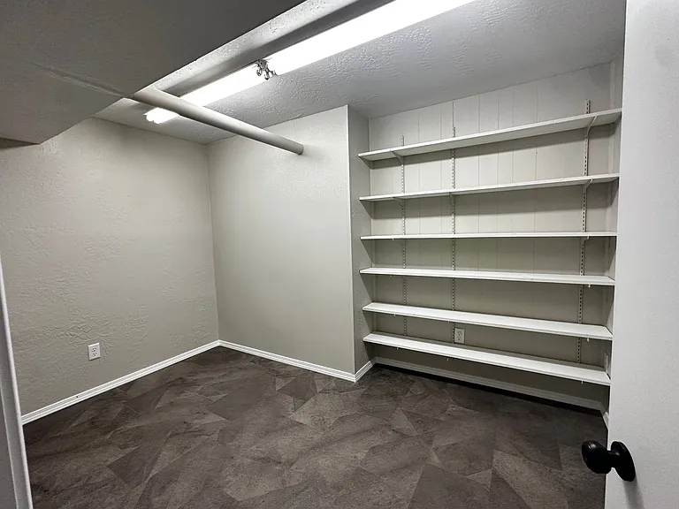 2843 E Eastwood St — Photo 31