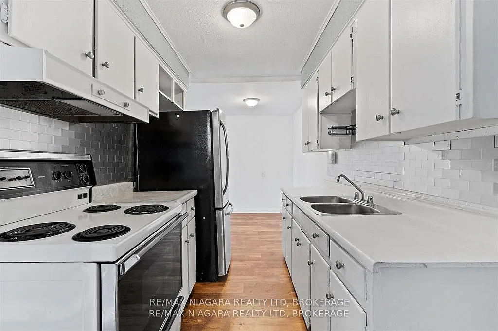 2 bed, $1,700 — Photo 2