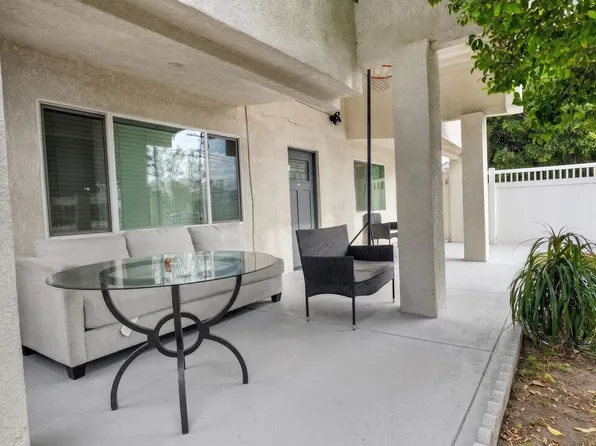 7640 Greg Ave, Sun Valley, CA 91352