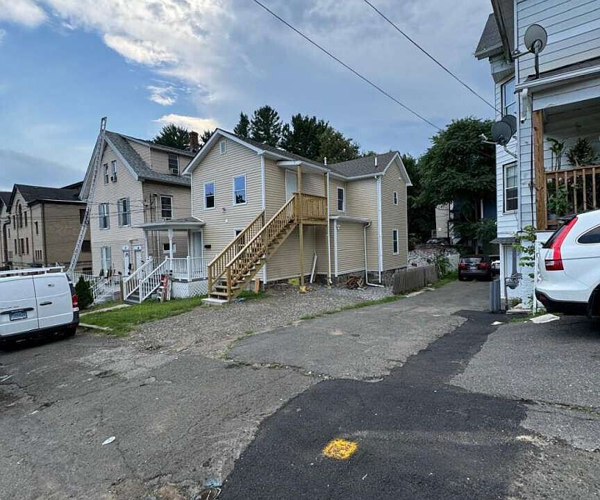 1st image of 121 Central Avenue