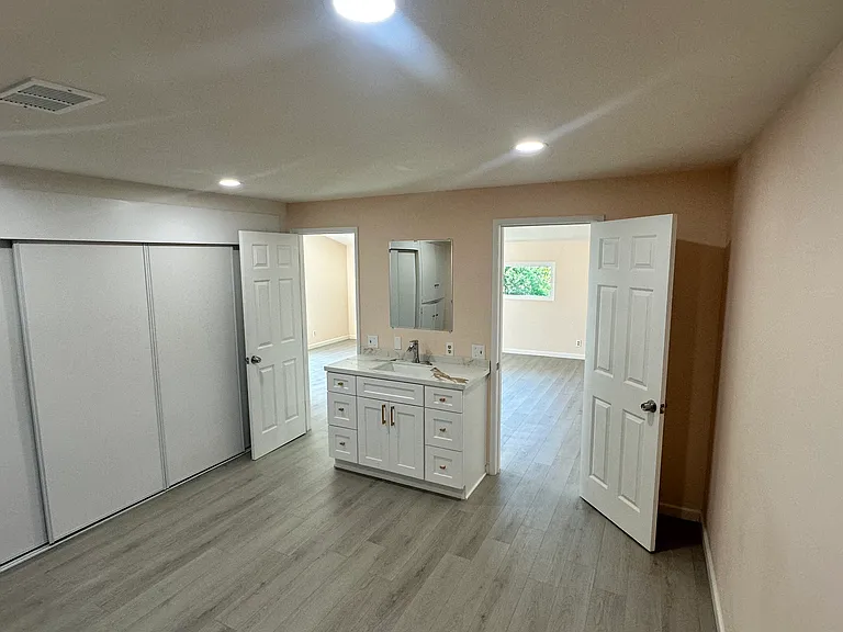 521 N Hemet St — Photo 18