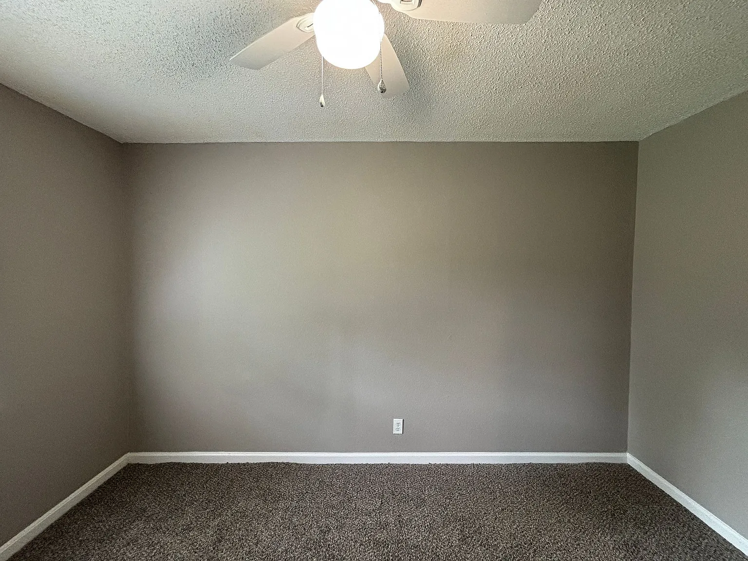 616 Sorrells Dr — Photo 4