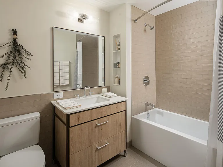 1011 E Cumberland Ave — Photo 23
