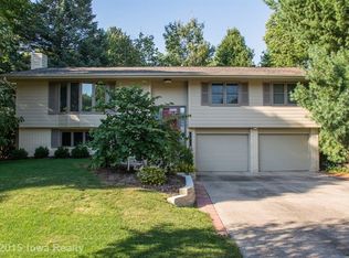 3205 Orchard Cir, West Des Moines, IA 50266