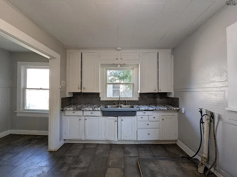 1706 McGregor Ave — Photo 14