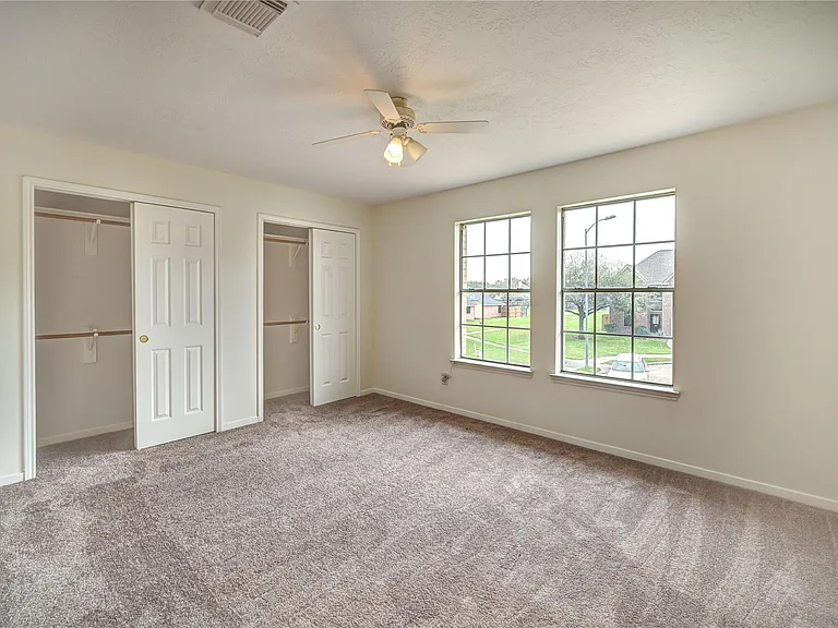 11906 Dinosaur Valley Dr — Photo 32