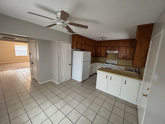 4th image of 108 E Josephine Ave APT 18