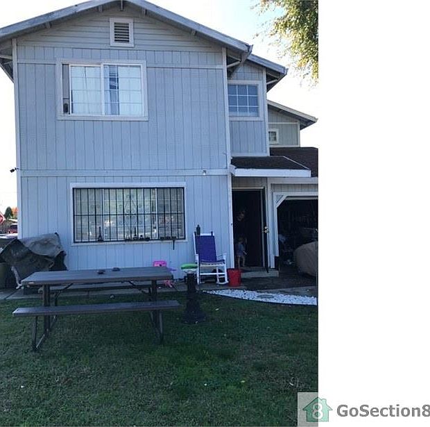 1st image of 2644 Edinger Ave