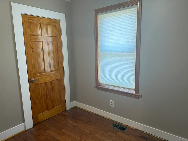 406 Court St #406 — Photo 15