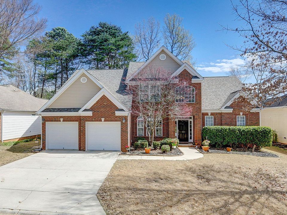 1st image of 518 Kingsmoor Dr