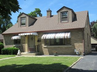 121 Dwight Ave, Joliet, IL 60436