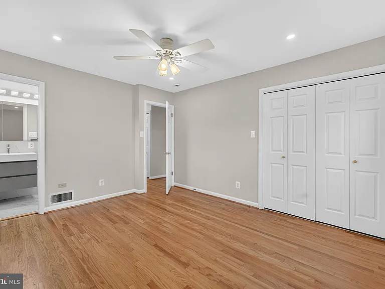 7507 Murillo St — Photo 31