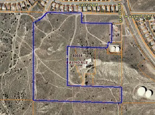 Tierra Subida Ave #Q-8, Palmdale, CA 93551