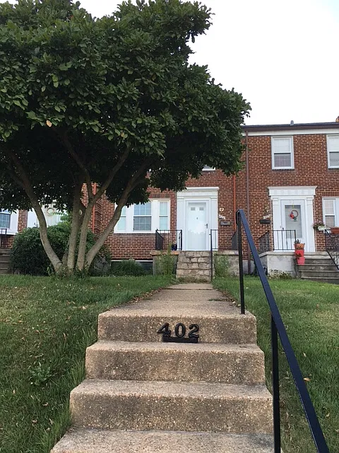 402 Greenlow Rd