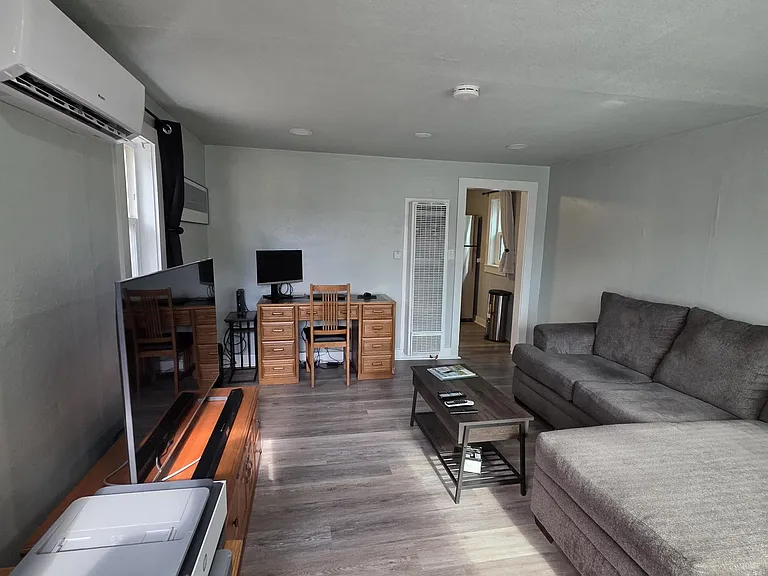 2534 Eaton St — Photo 4