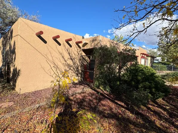 3607 Zia Dr, Gallup, NM 87301