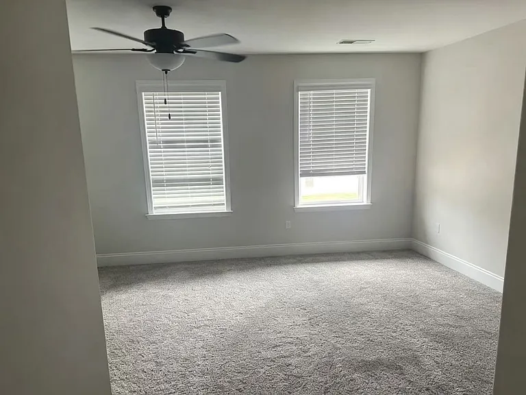 6008 Peregrine Ln — Photo 15