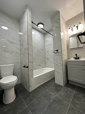 Rented by Peter R. Hungerford, LREB | media 32