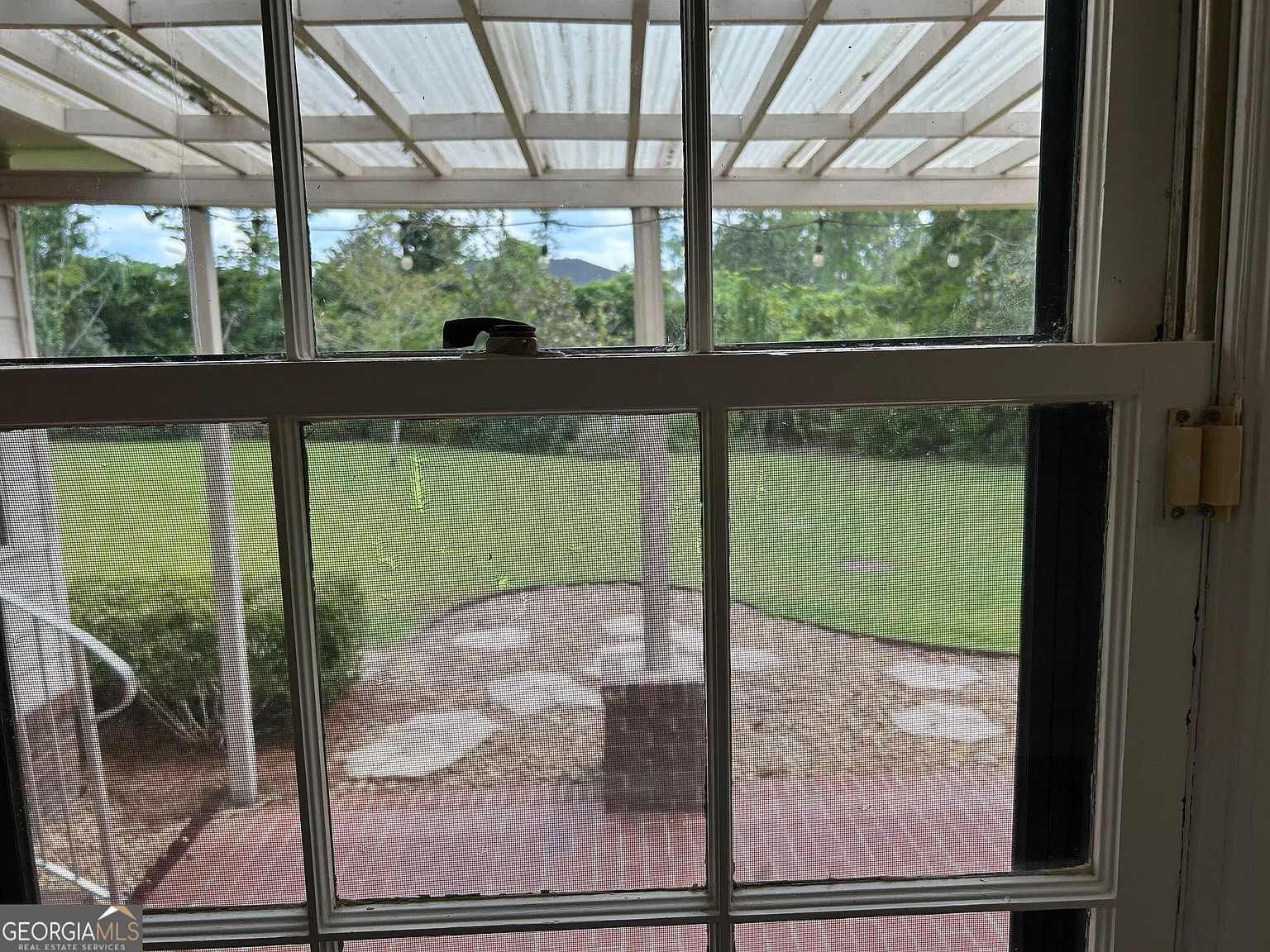 3 bed, 2.0 bath, 1747 sqft, $1,700 — Photo 3