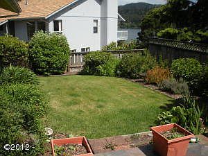 3rd image of 3104 NE 31st Ct
