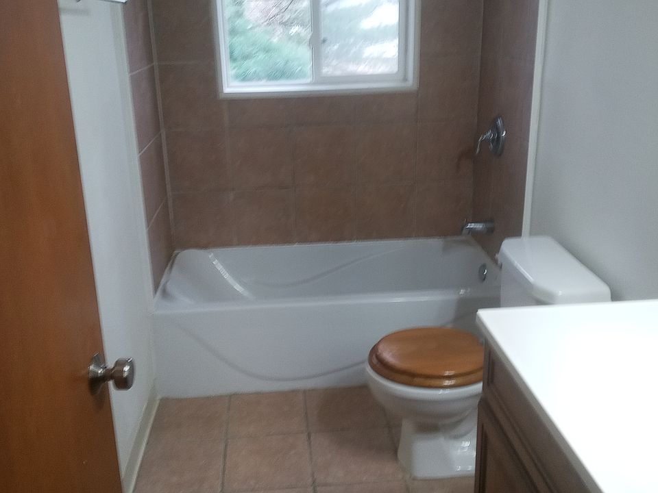 2nd image of 318 E Forest St #6