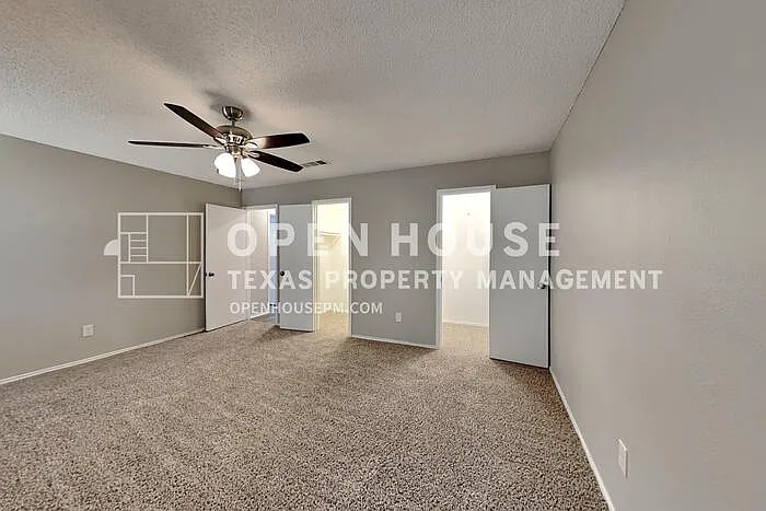4819 Butterfield Rd — Photo 8
