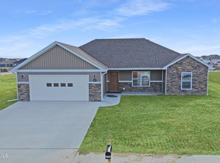 4690 Ambassador Rd, Ashland, MO 65010