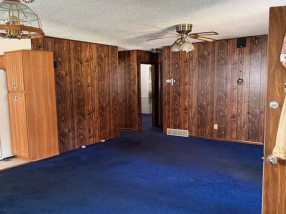 4th image of 4611 S Dickerson Rd