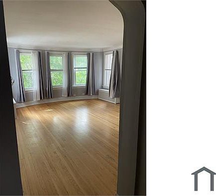 2nd image of 8227 S Maryland Ave #3N