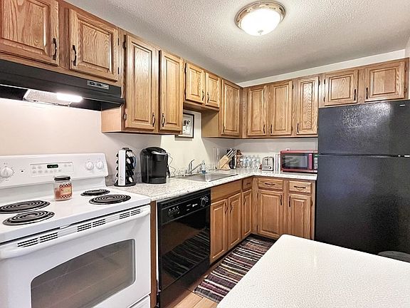 5th image of 7 Park St APT 6