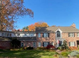 11 Southcote Rd, Saint Louis, MO 63144