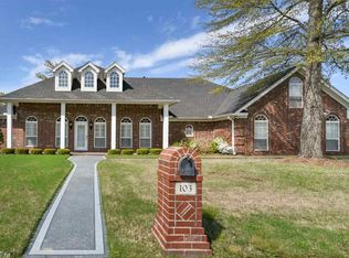 103 Misty Valley Ln, Maumelle, AR 72113
