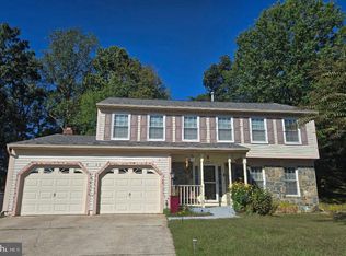 4482 Edsall Dr, Woodbridge, VA 22193
