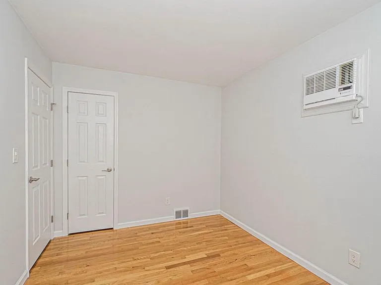 292 Chesterton Ave #1 — Photo 5