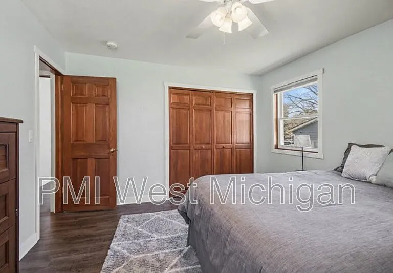 6593 Crownpointe Dr SW — Photo 12