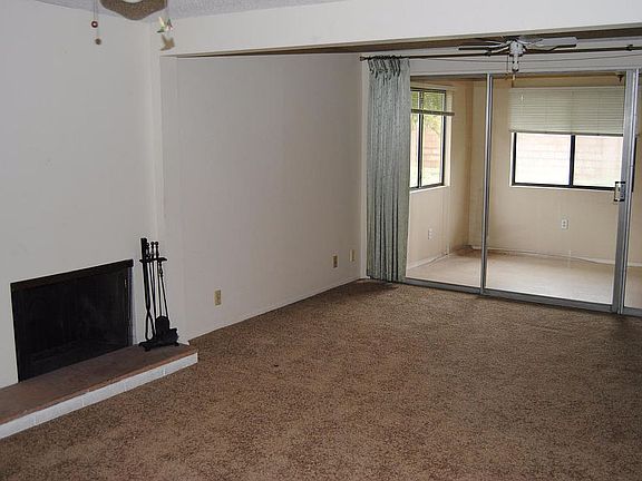 living/dining room AZ room