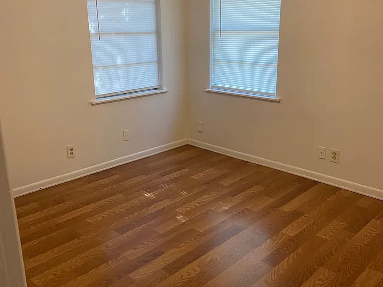 5232 Caroldean St — Photo 7