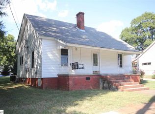 106 Edwards Rd, Simpsonville, SC 29681