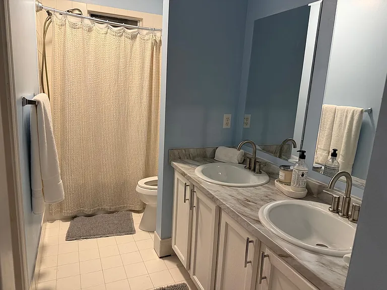 13428 Georgian Ct — Photo 21