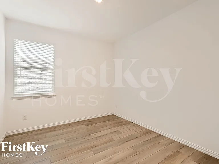 5233 Rockrose Ln — Photo 21